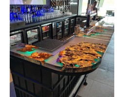 Барная стойка из смолы и слэбов-foto3