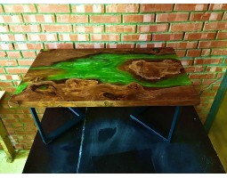 Журнальный эпоксидный стол река из слэбов -foto5