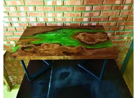 Журнальный эпоксидный стол река из слэбов -foto4