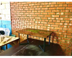 Журнальный эпоксидный стол река из слэбов -foto3
